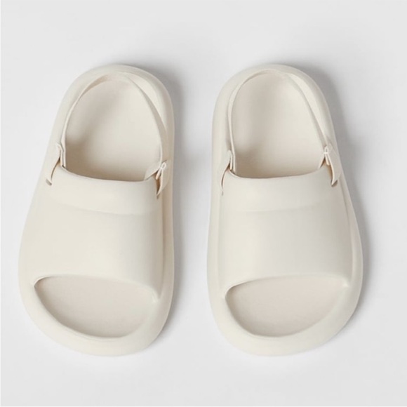 ZARA BABY/ MONOCHROMATIC RUBBERIZED SANDALS - Picture 2 of 9